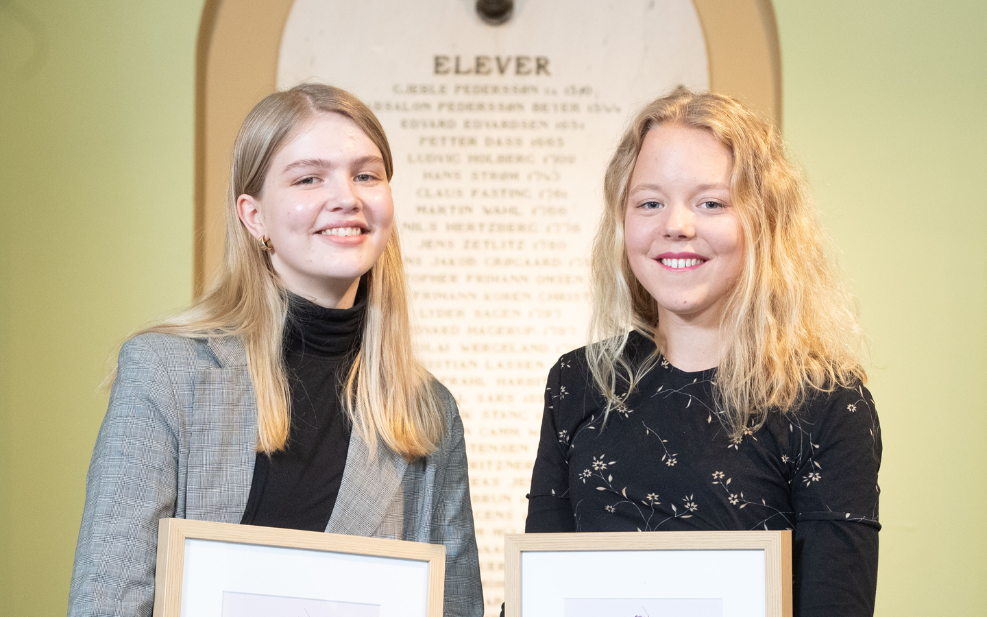 Felicia Wolden Hoel and Silje Haugerud. Photo: Thor Brødreskift.