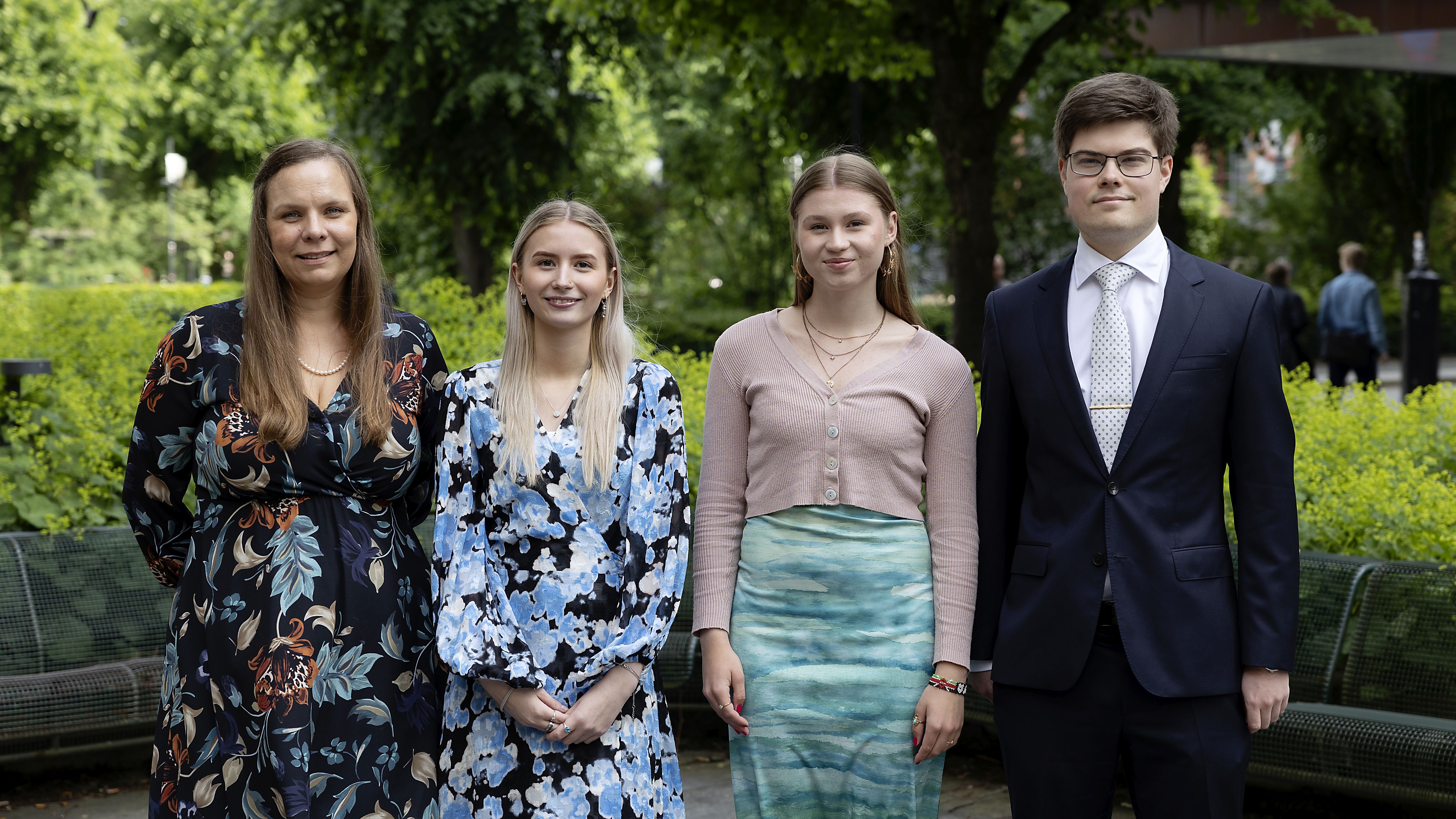 Fra venstre: Mirjam Væring- Skogrand (lærerprisvinner), Malin Eckhoff Årnes, Erika Lind-Larsen og Edvard Hove Rosenlund.