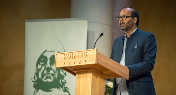 Nils Klim Laureaet Siddharth Sareen held his opening lecture during the Nils Klim Symposium on 4 June, 2024.