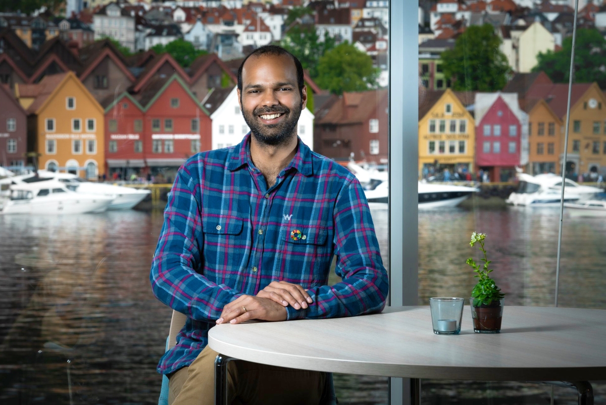 Portrait of Siddharth Sareen with Bergen cityscape in the background