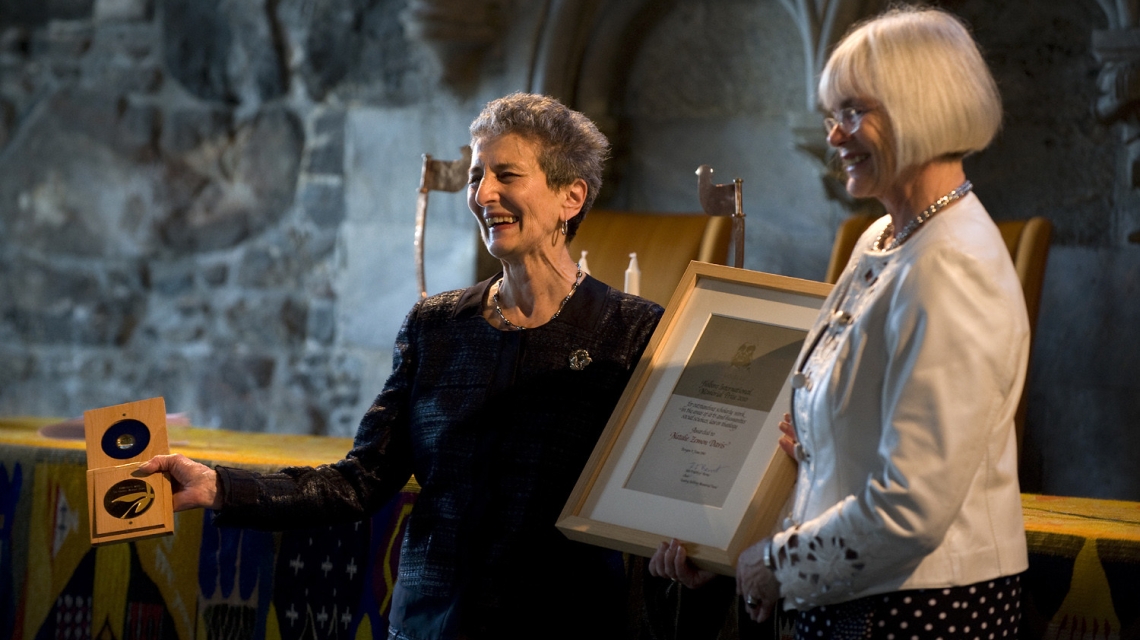 Natalie Zemon Davis at the Award Ceremony 2010